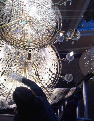 Chandelier's Specialist